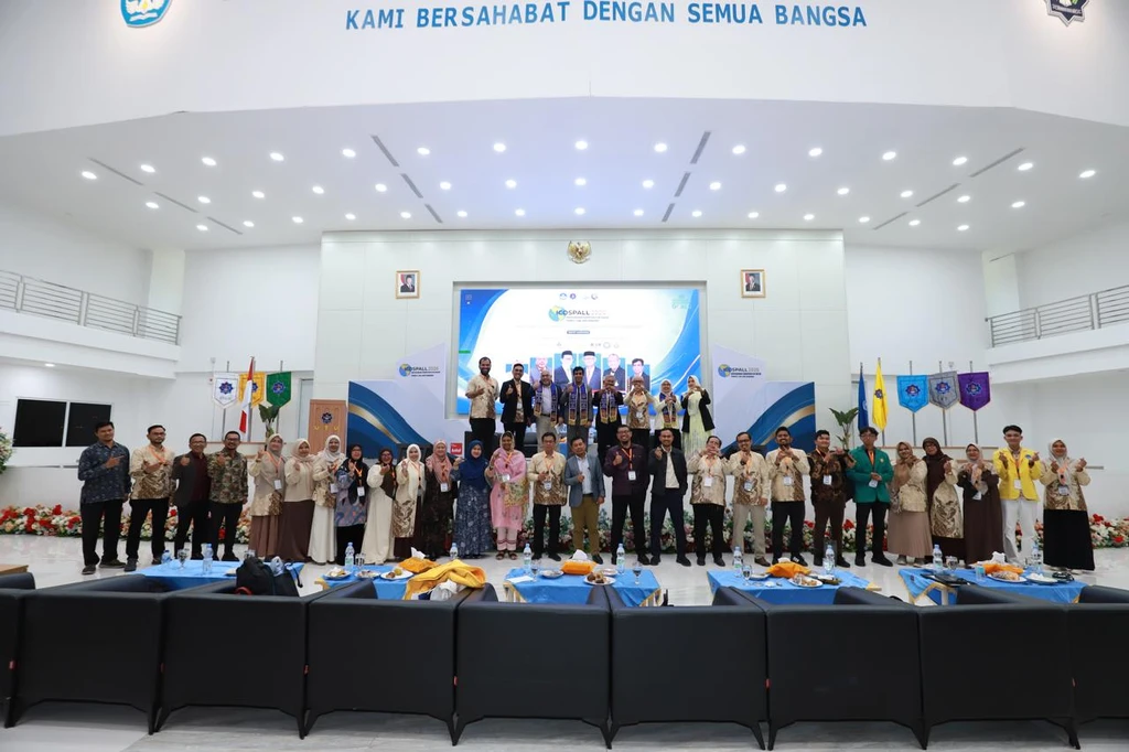 FASS Faculty and Students Present Papers at ICOSPALL 2026, Indonesia and Receive Two Best Paper Awards